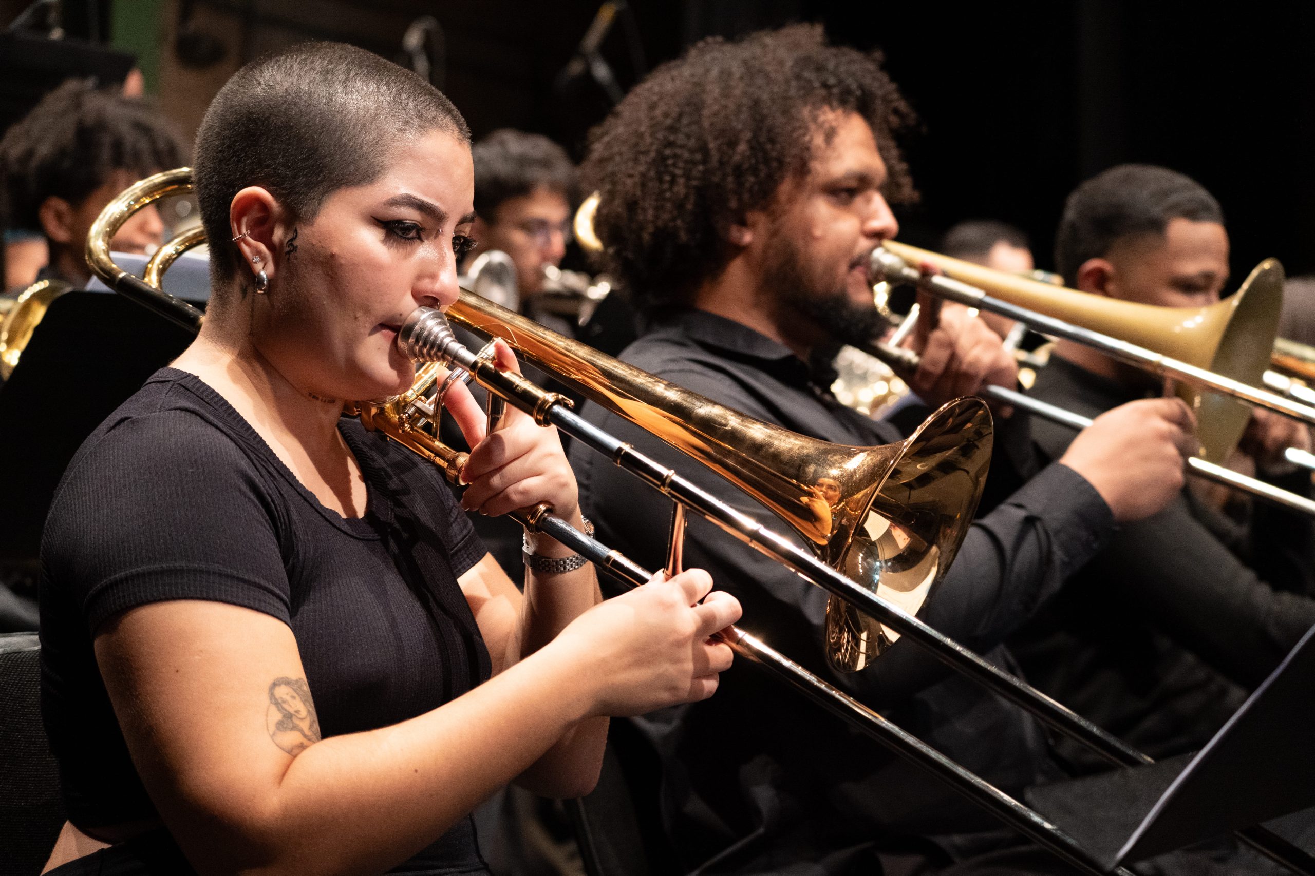 Bolsista da Orquestra Jovem Tom Jobim naipe de sopros